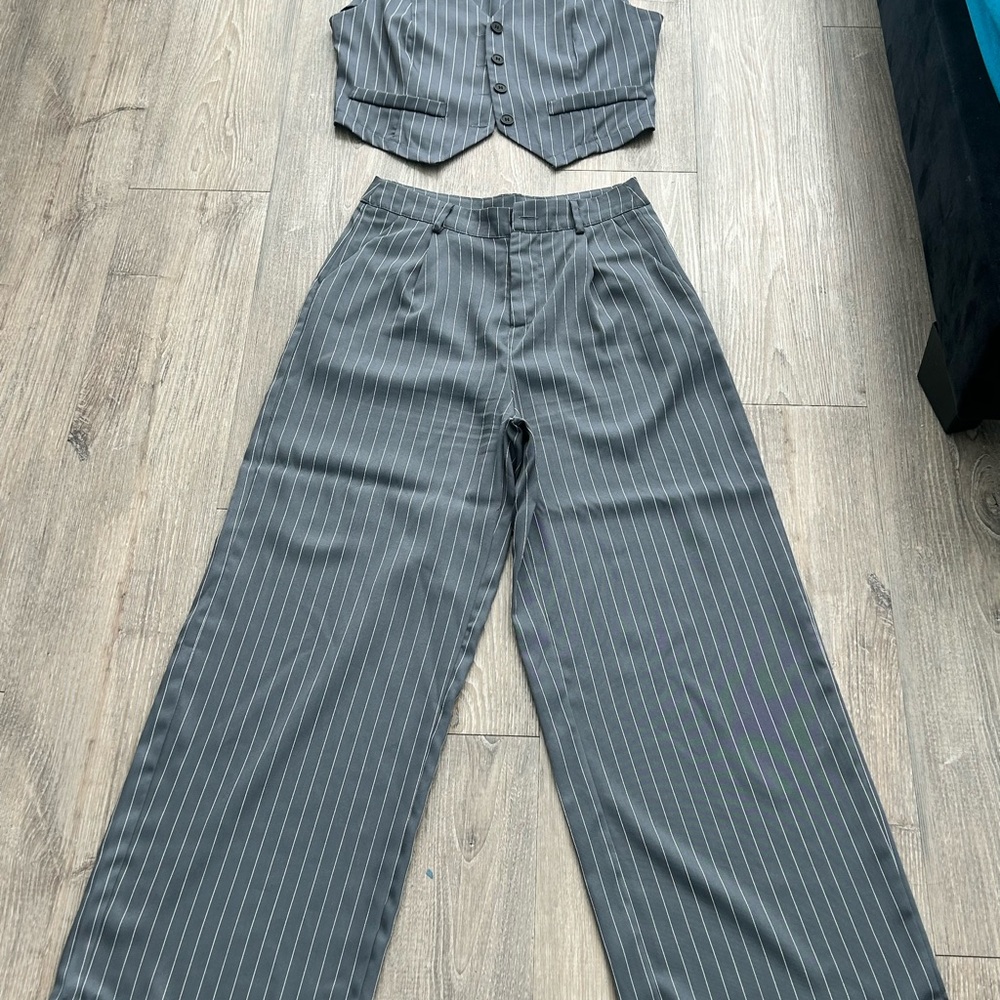 SHEIN Gray Pinstripe Wide Leg Pants Set
